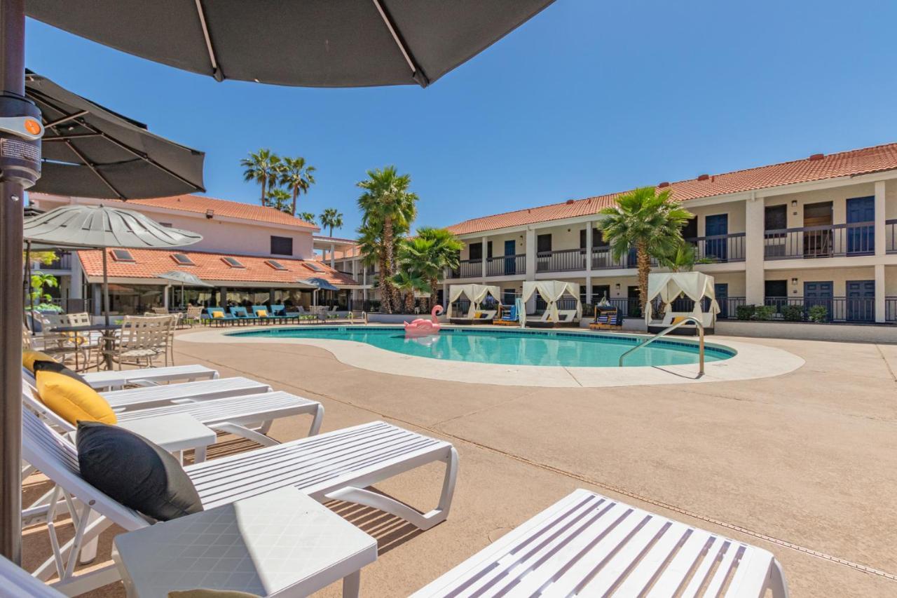 Апартаменты Venture On Country Club Меса Экстерьер фото